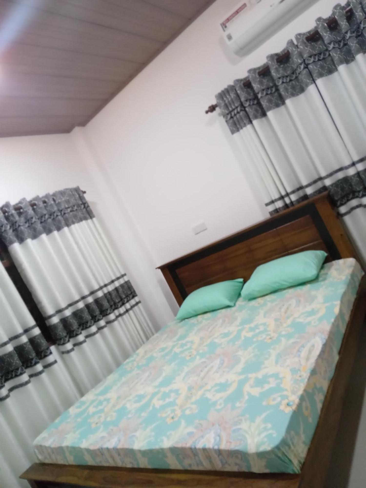 Sky Bloom Bed and Breakfast Homagama Exterior foto