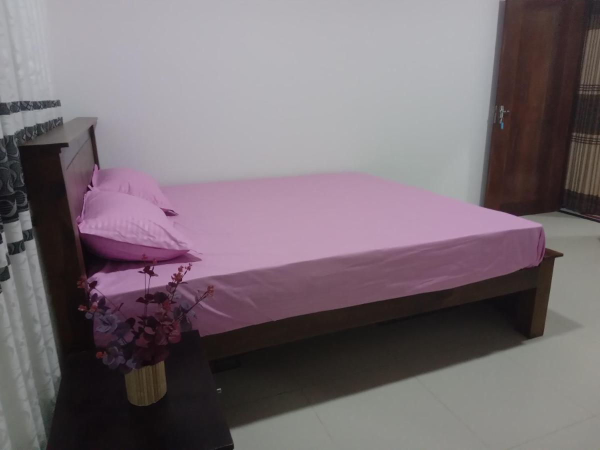 Sky Bloom Bed and Breakfast Homagama Exterior foto