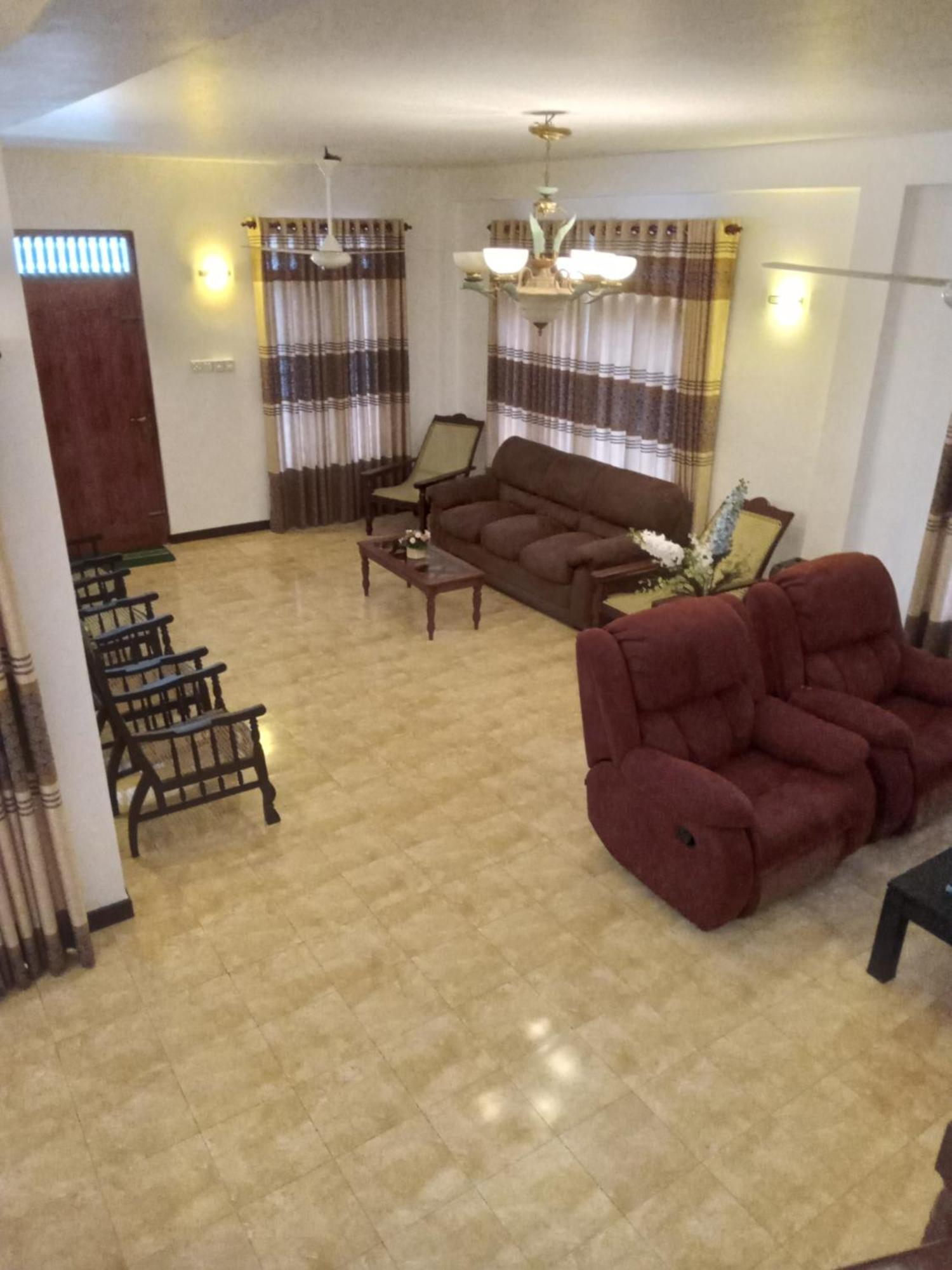 Sky Bloom Bed and Breakfast Homagama Exterior foto