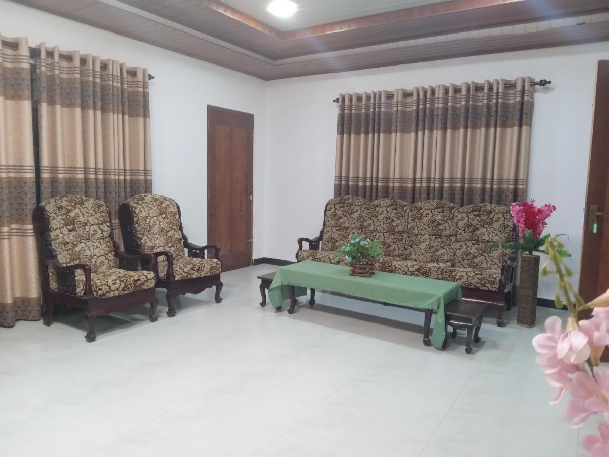 Sky Bloom Bed and Breakfast Homagama Exterior foto