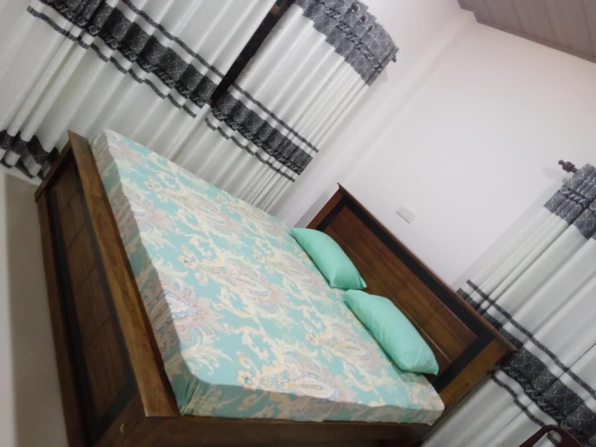 Sky Bloom Bed and Breakfast Homagama Exterior foto