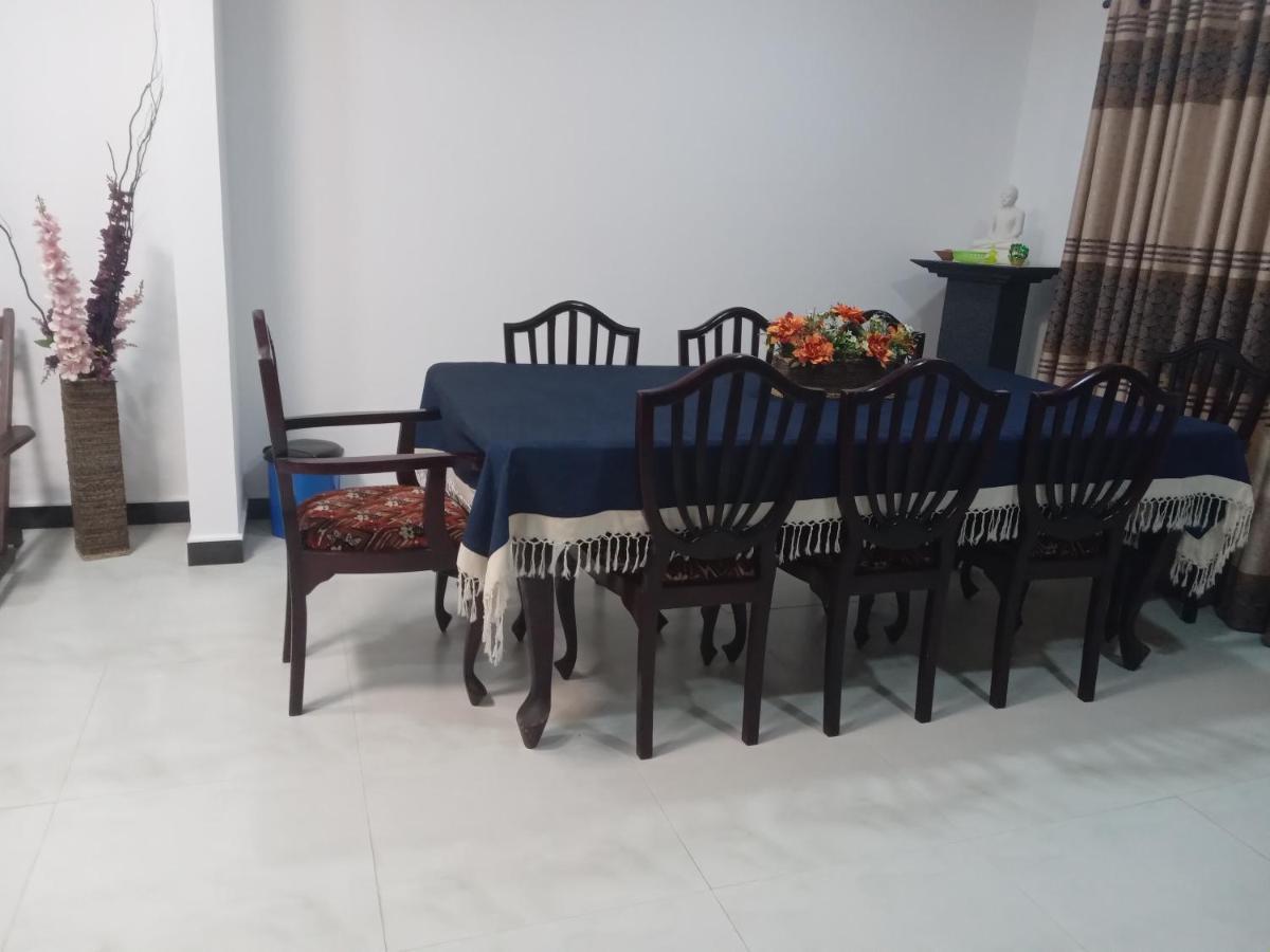 Sky Bloom Bed and Breakfast Homagama Exterior foto
