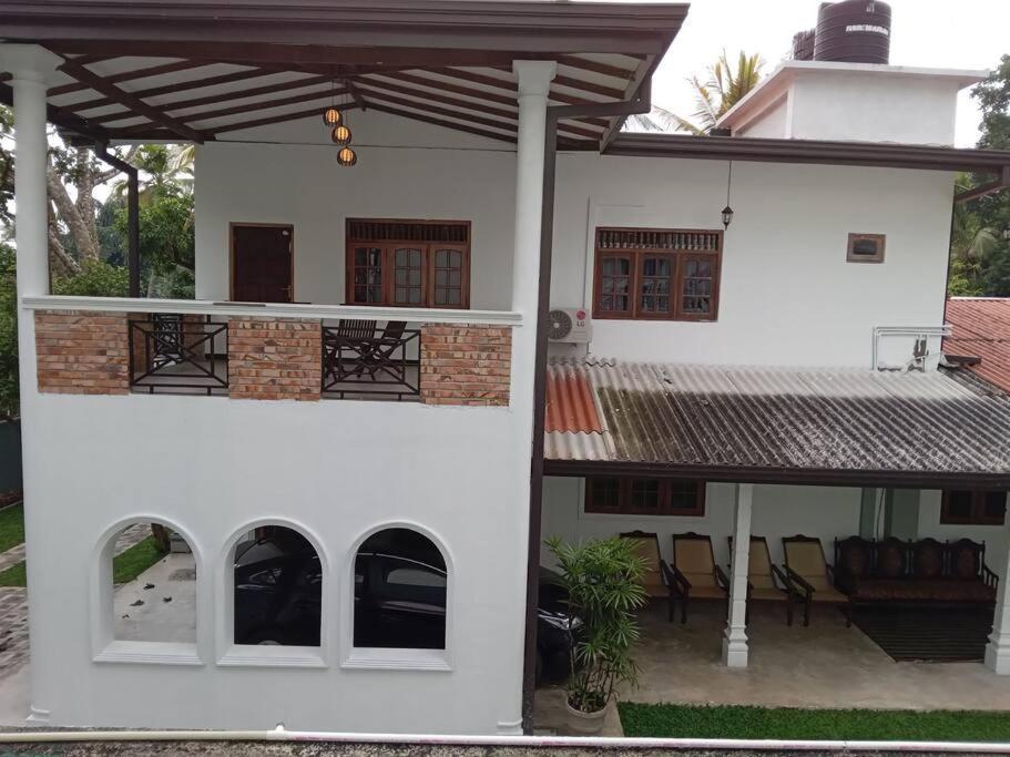 Sky Bloom Bed and Breakfast Homagama Exterior foto